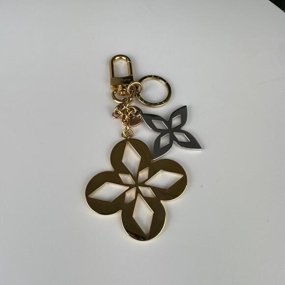 💎✨Authentic LOUIS VUITTON Malletage Blossom Bag Charm - Picture 3 of 4
